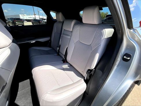 Used 2025 Lexus RX 350 Premium Plus w/ Convenience Package image 21
