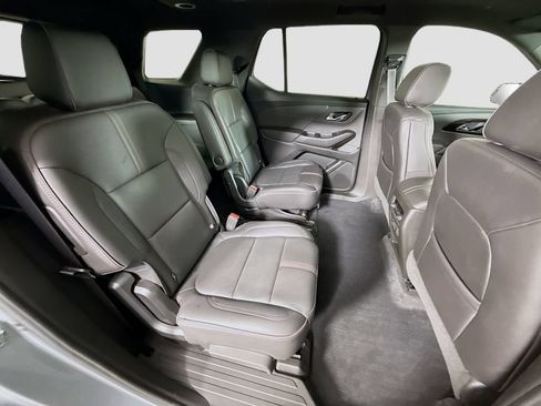 Used 2023 Chevrolet Traverse RS AWD/4WD image 34