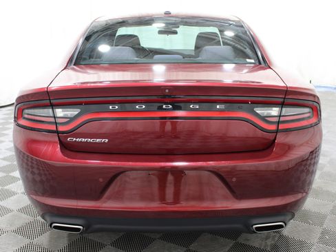 Used 2019 Dodge Charger SXT image 27