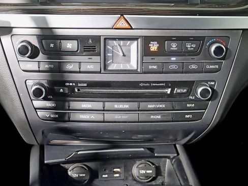 Used 2015 Hyundai Genesis 3.8 w/ Option Group 03 image 22