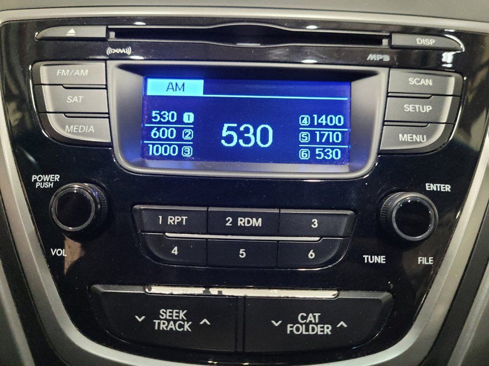 Used 2015 Hyundai Elantra SE FWD image 25