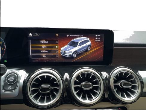 Used 2022 Mercedes-Benz GLB 250 4MATIC w/ Premium Package Lite image 46