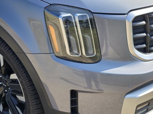 Used 2024 Kia Telluride SX Prestige AWD/4WD image 11