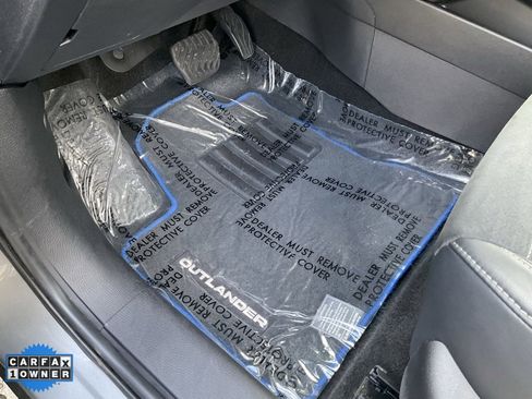 Used 2023 Mitsubishi Outlander SE image 21