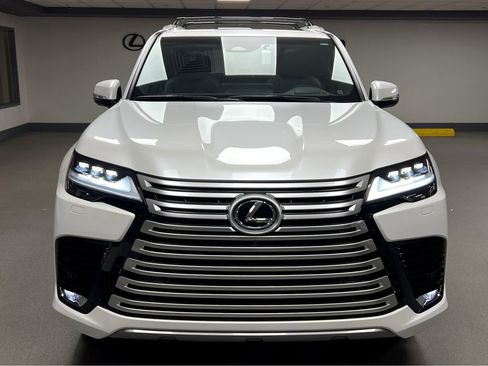 New 2026 Lexus LX 700h Luxury AWD/4WD image 2