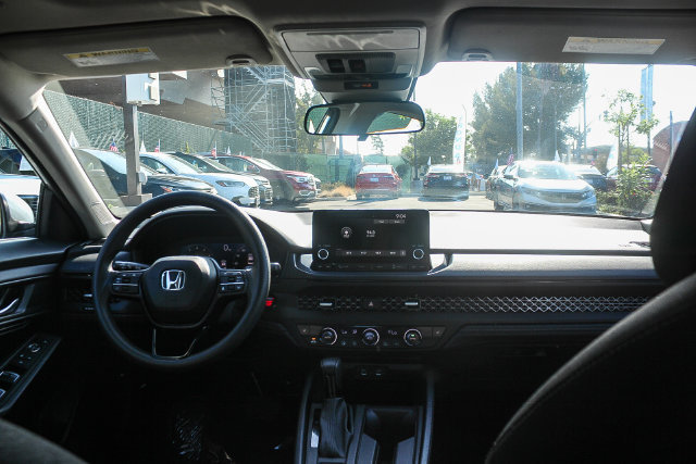 Used 2023 Honda Accord EX image 16
