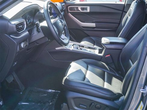 Used 2023 Ford Explorer XLT w/ Equipment Group 202A image 17