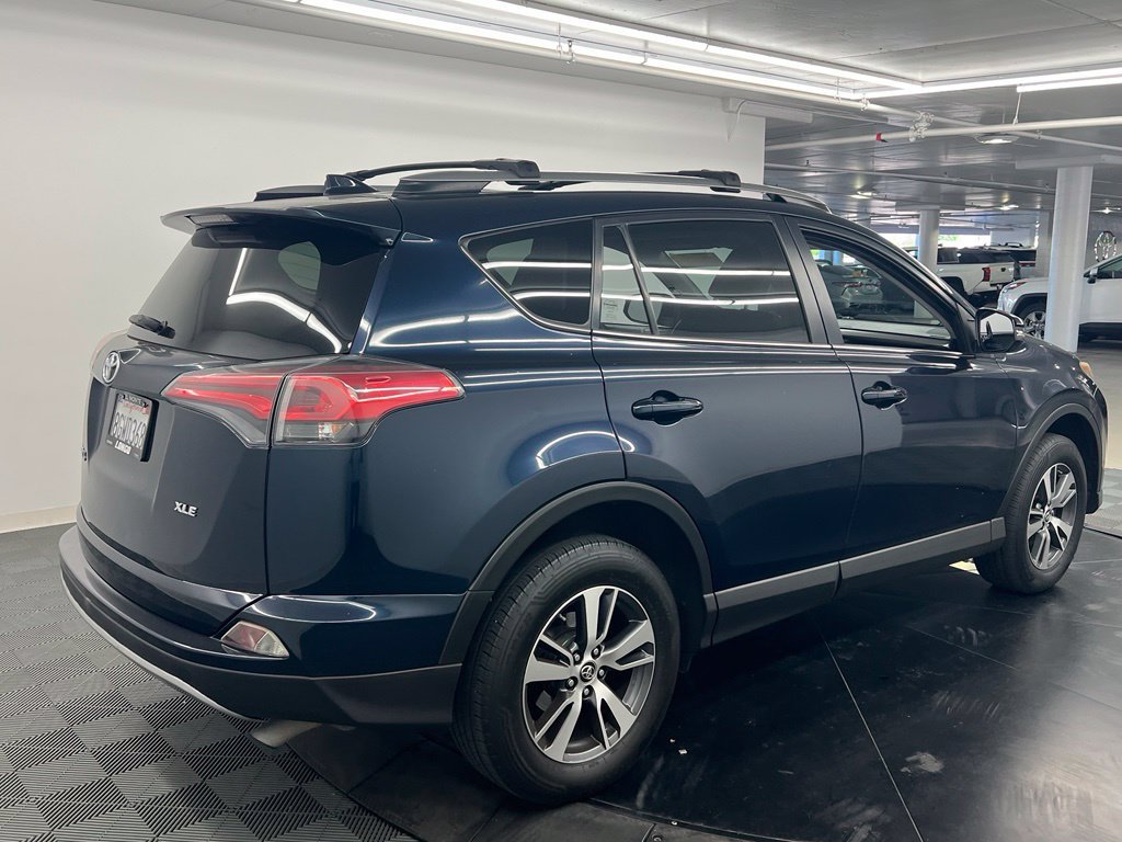 Used 2018 Toyota RAV4 XLE FWD image 5