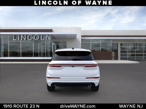 New 2025 Lincoln Corsair Reserve w/ Jet Appearance Package AWD/4WD image 6