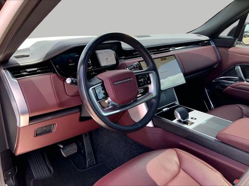 Used 2025 Land Rover Range Rover Long Wheelbase Autobiography AWD/4WD image 16