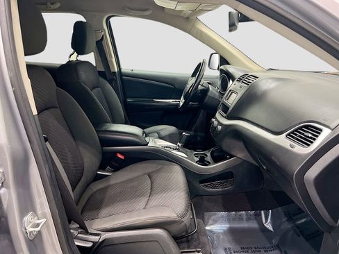 Used 2018 Dodge Journey SE w/ Popular Equipment Group image 14