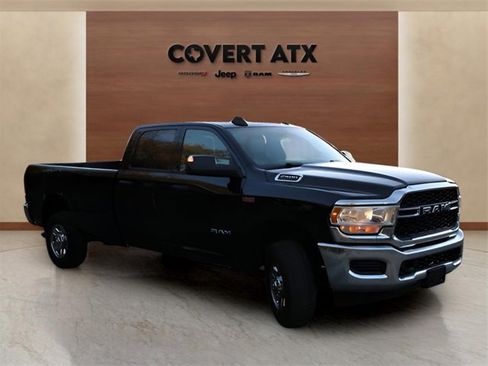 Used 2022 RAM 2500 Tradesman w/ Chrome Appearance Group image 6