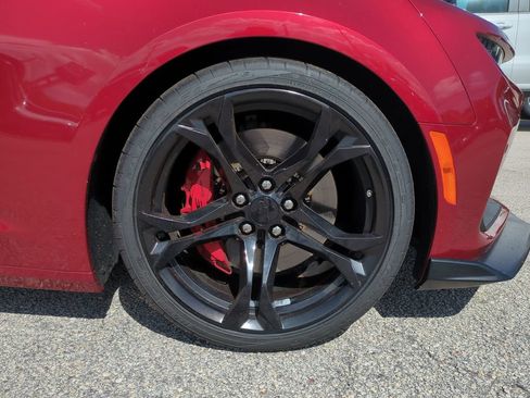 Certified 2021 Chevrolet Camaro SS RWD image 10