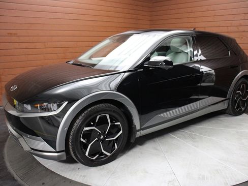 Used 2024 Hyundai Ioniq 5 Limited image 27