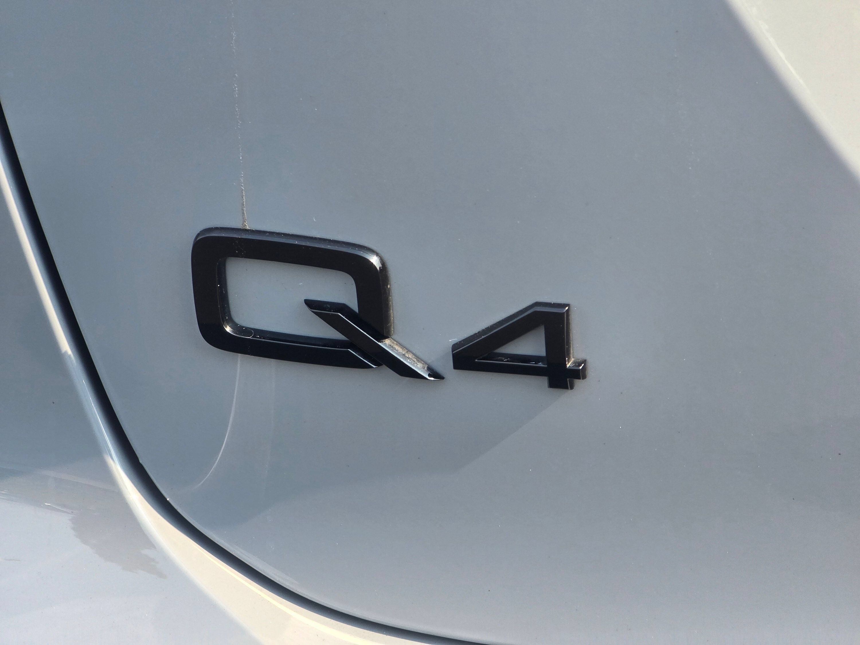Used 2023 Audi Q4 e-tron Premium Plus w/ Premium Plus AWD/4WD image 34