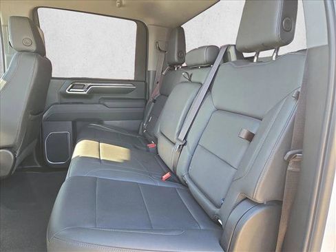 Used 2024 Chevrolet Silverado 2500 LTZ AWD/4WD image 19