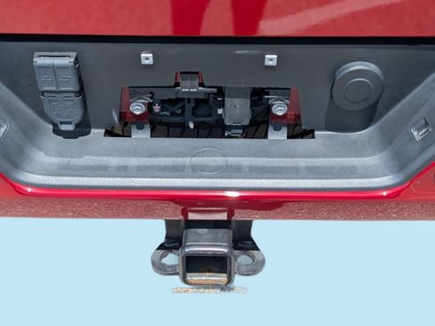 Used 2024 GMC Sierra 2500 AT4 w/ AT4 Premium Plus Package AWD/4WD image 8