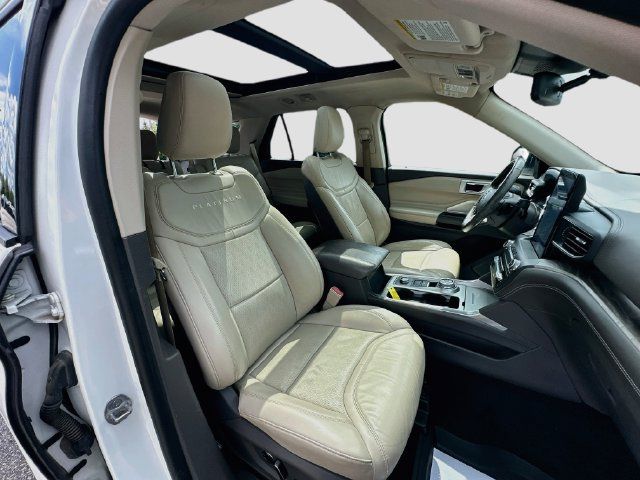 Used 2020 Ford Explorer Platinum w/ Premium Technology Package AWD/4WD image 33
