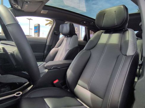 New 2026 Cadillac Optiq Luxury 1 image 24