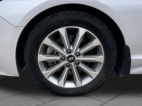 Used 2017 Hyundai Sonata Limited w/ Ultimate Package 04 FWD image 11