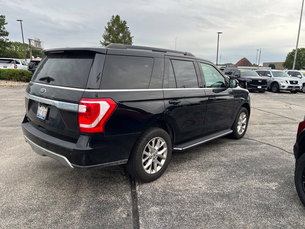 Used 2020 Ford Expedition XLT w/ Equipment Group 202A AWD/4WD image 7