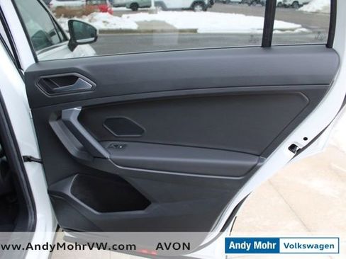 Used 2019 Volkswagen Tiguan SE image 26