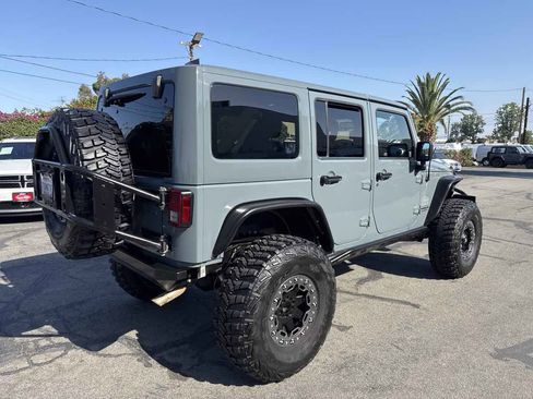Used 2014 Jeep Wrangler Unlimited Rubicon w/ Connectivity Group AWD/4WD image 3