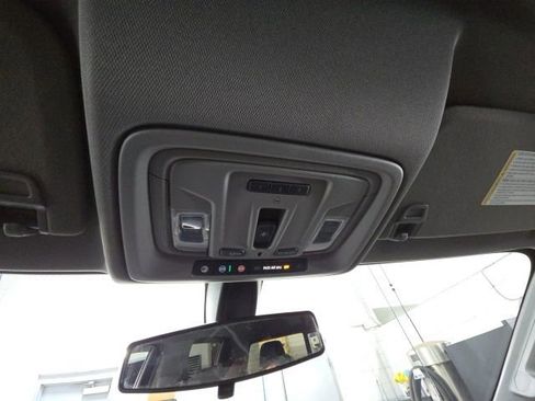 Used 2020 GMC Sierra 1500 SLE w/ SLE Value Package image 33