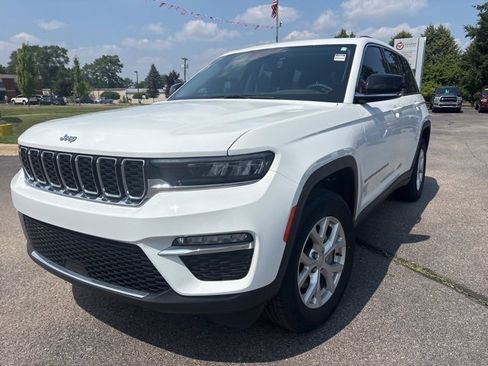 Certified 2023 Jeep Grand Cherokee Limited image 7