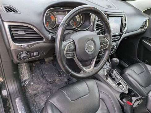 Certified 2019 Jeep Cherokee Limited w/ Luxury Group image 10