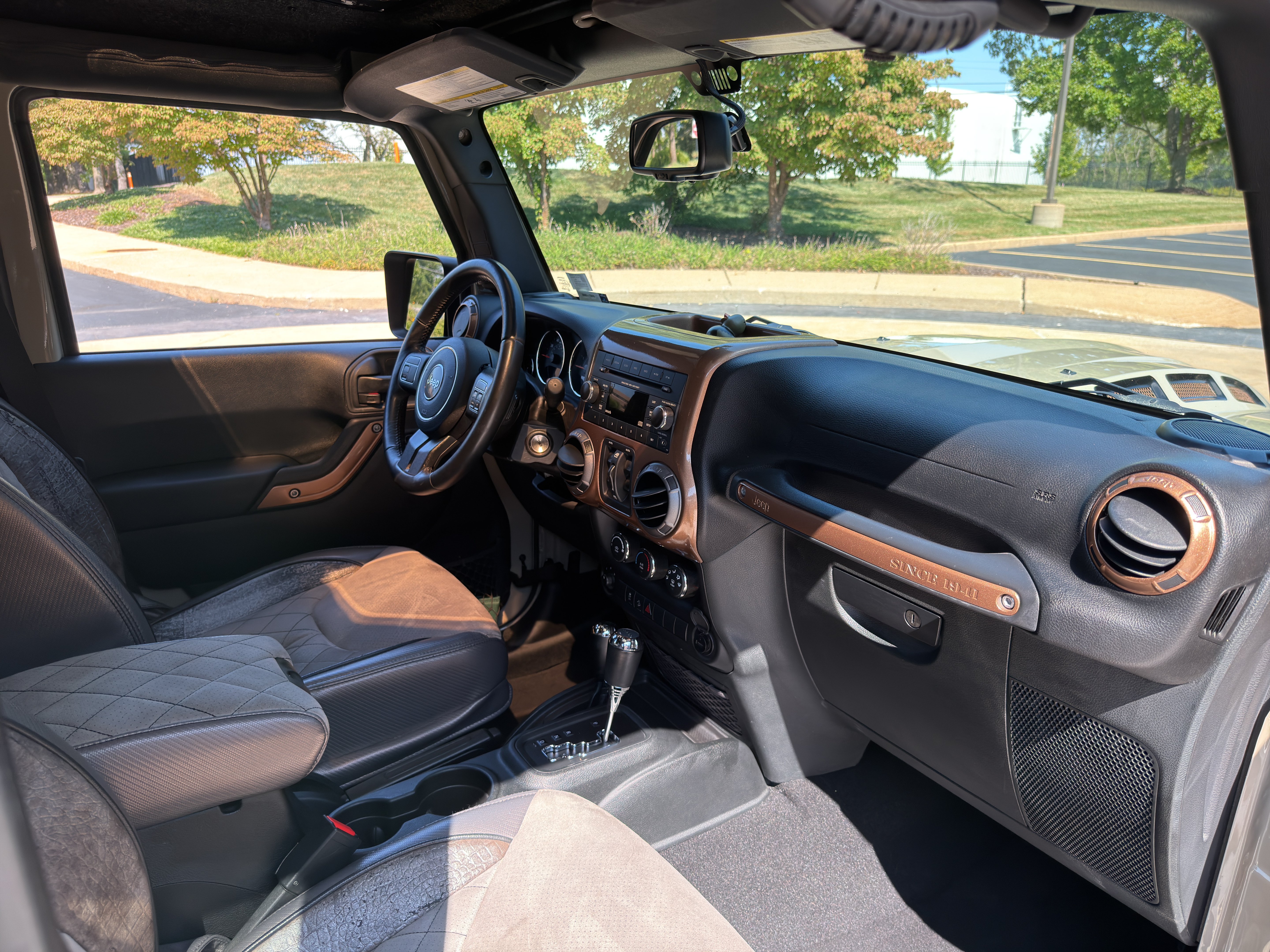 Used 2018 Jeep Wrangler Unlimited Sport S AWD/4WD image 17