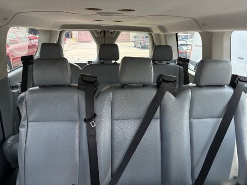 Used 2018 Ford Transit 150 XL image 16