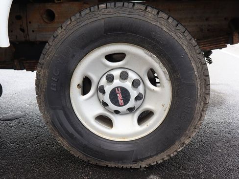 Used 2006 GMC Sierra 2500 W/T RWD image 37