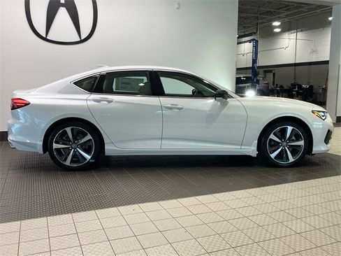 New 2025 Acura TLX w/ Technology Package image 2