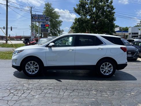 Used 2019 Chevrolet Equinox LT image 2