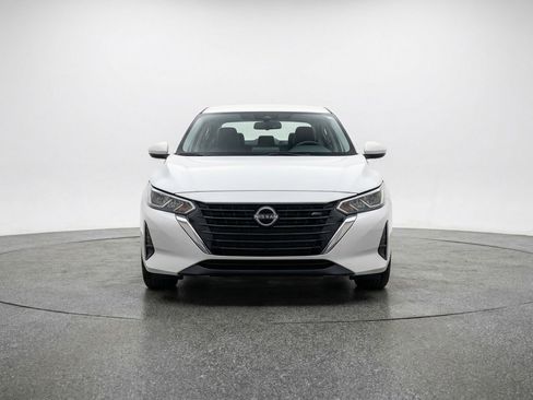 Used 2025 Nissan Sentra S FWD image 2
