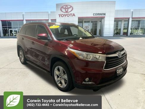 Used 2016 Toyota Highlander Limited Platinum image 2