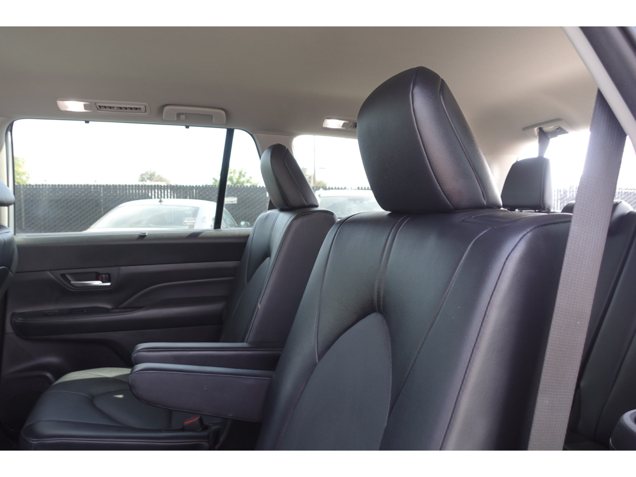 Certified 2025 Toyota Grand Highlander AWD image 24