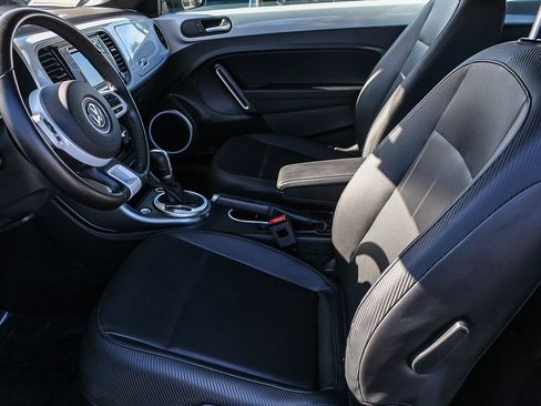Used 2017 Volkswagen Beetle 1.8T SE image 19