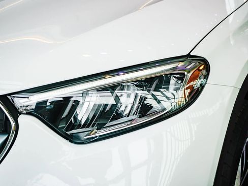 Certified 2025 Mercedes-Benz GLC 350e GLC 350e image 7