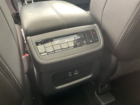 Used 2025 Nissan Pathfinder SL w/ SL Premium Package AWD/4WD image 27