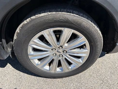 Used 2020 Ford Explorer Limited w/ Class III Trailer Tow Package RWD image 13
