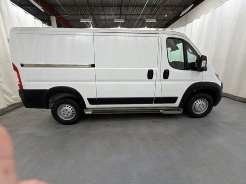 Used 2025 RAM ProMaster 2500 w/ U-Haul Equipment Group FWD image 7