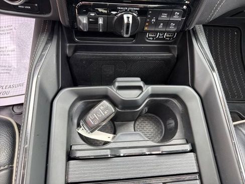 Used 2022 RAM 1500 Limited AWD/4WD image 14