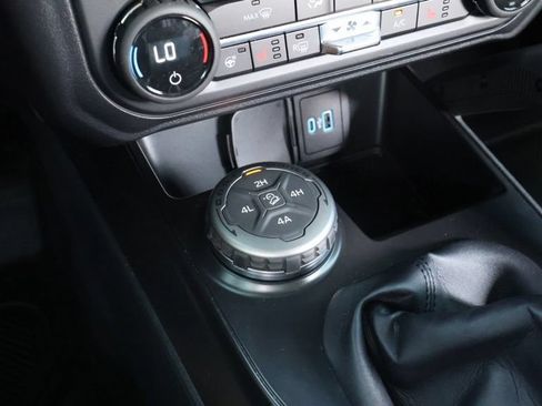 Used 2025 Ford Bronco Badlands AWD/4WD image 30