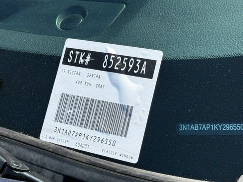 Used 2019 Nissan Sentra SV FWD image 31