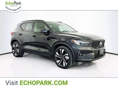Used 2025 Volvo XC40 B5 Plus