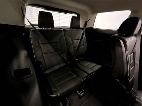 Used 2023 GMC Acadia Denali AWD/4WD image 32
