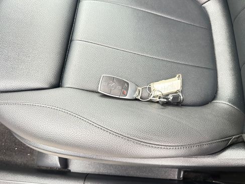 Used 2025 Mercedes-Benz GLA 250 4MATIC image 22