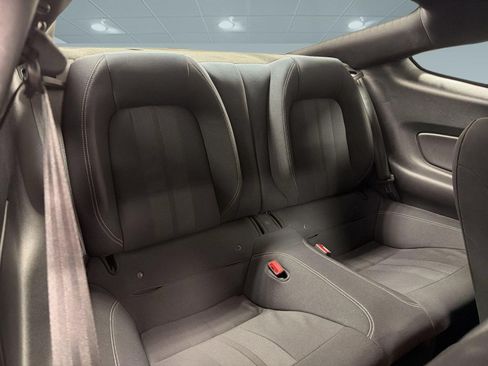 Used 2019 Ford Mustang Coupe RWD image 31